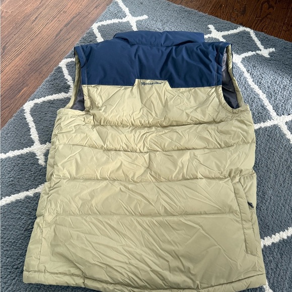Men's Moosejaw Down Puffer Vest - Picture 7 of 8